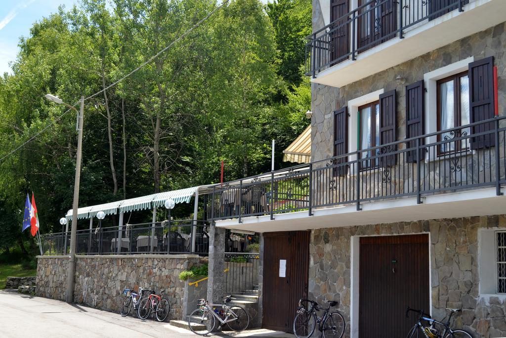 Albergo Diana Tronzano Lago Maggiore Exterior photo